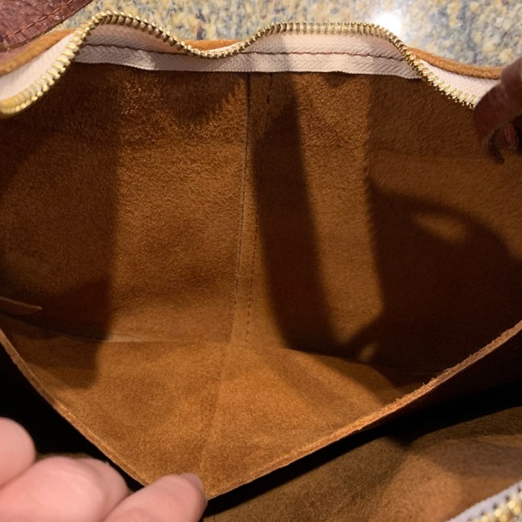 Portland Leather Nora Shoulder Purse Brown Leather - Picture 9 of 11